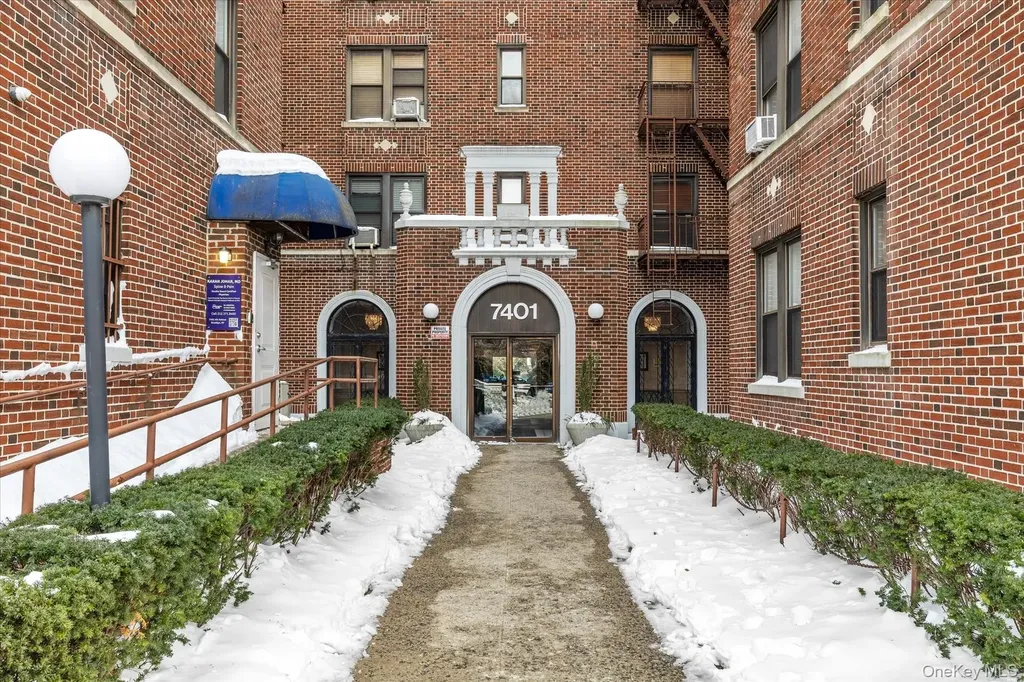 7401 4th Avenue Brooklyn NY 11209