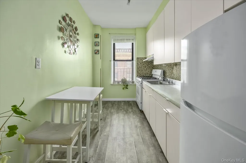 7401 4th Avenue Brooklyn NY 11209