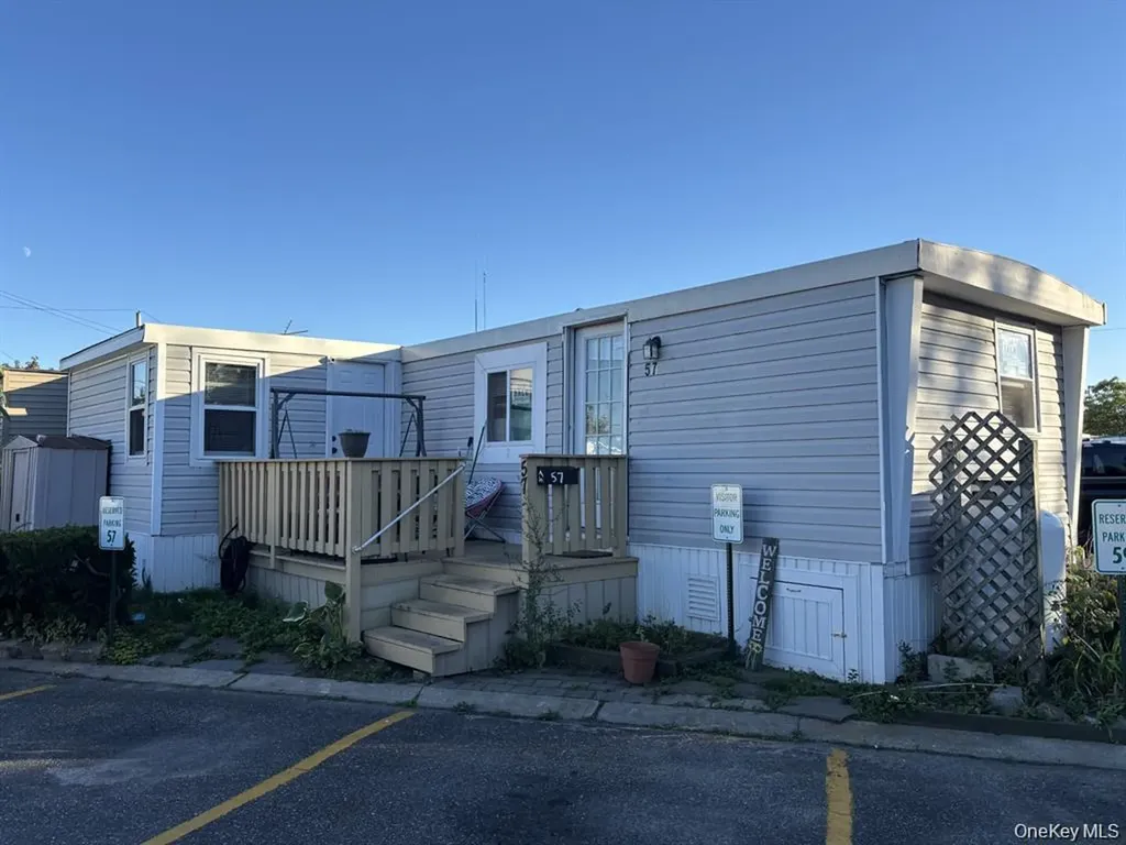 150 Main Street Islip NY 11751