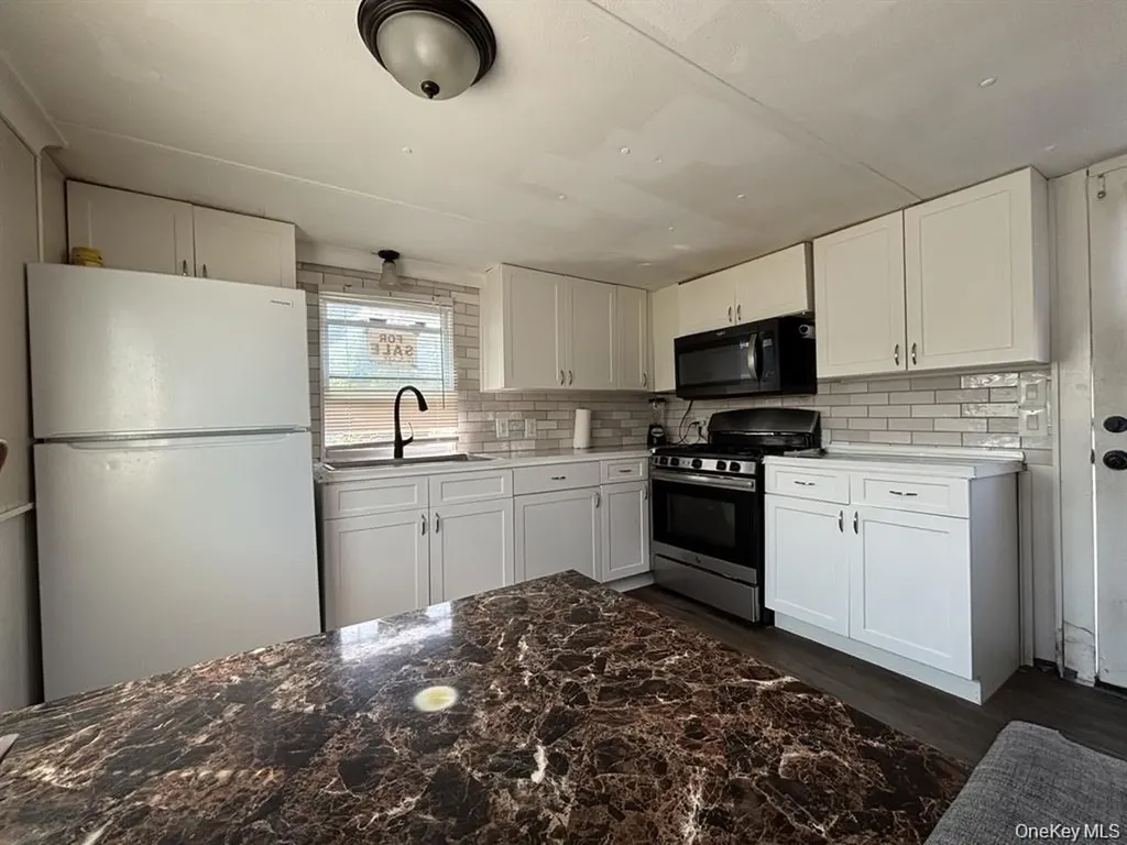 150 Main Street Islip NY 11751