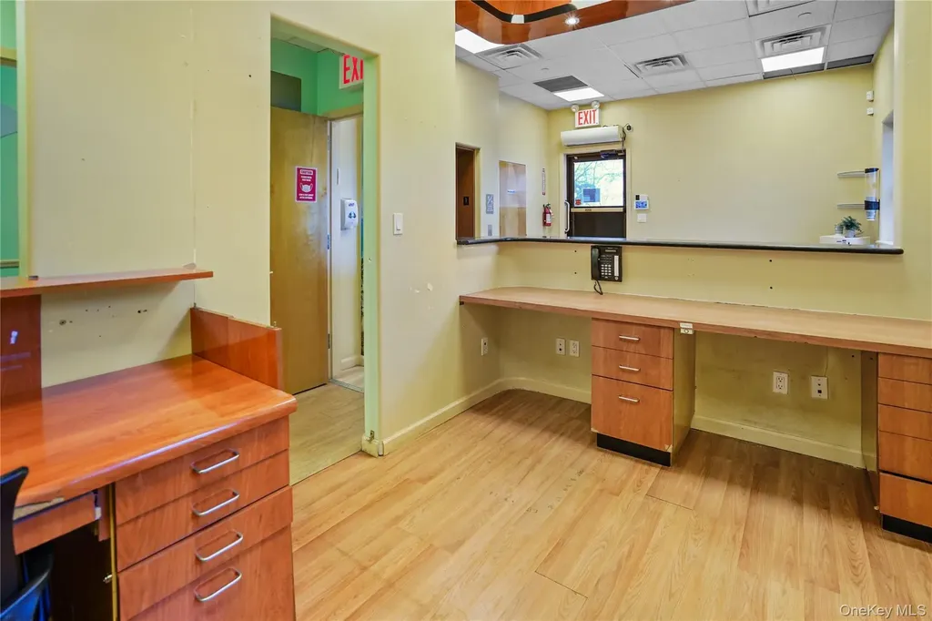 16040 78th Road Fresh Meadows NY 11366