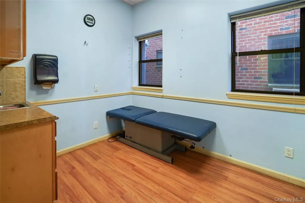 16040 78th Road Fresh Meadows NY 11366