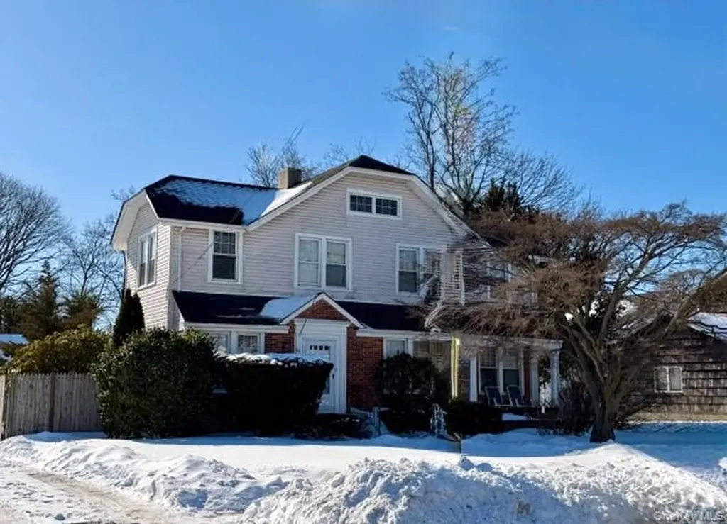 90 E Roe Boulevard Patchogue NY 11772