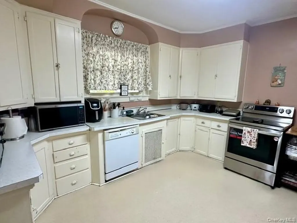 90 E Roe Boulevard Patchogue NY 11772