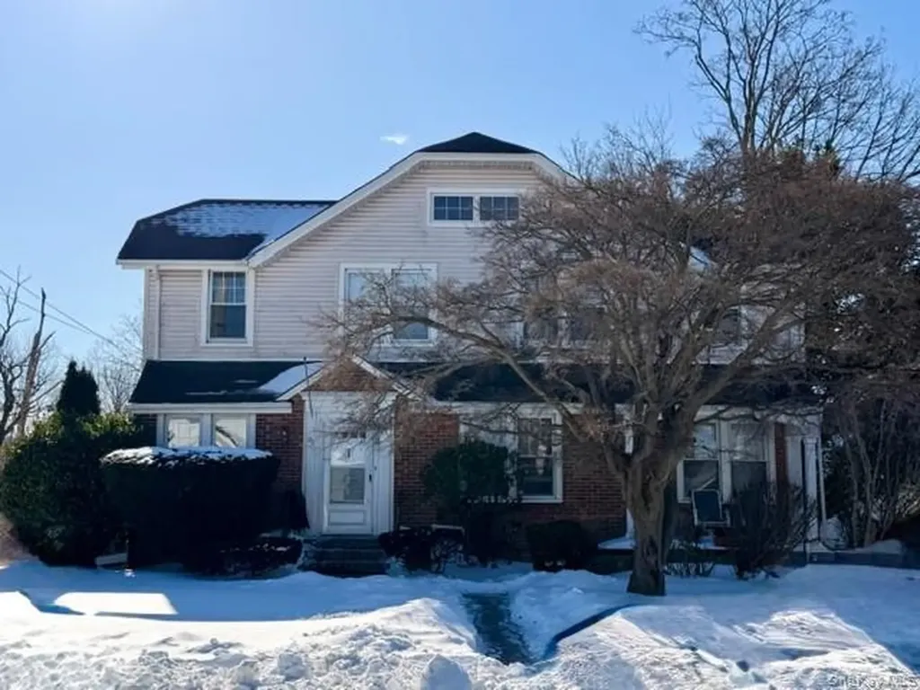 90 E Roe Boulevard Patchogue NY 11772