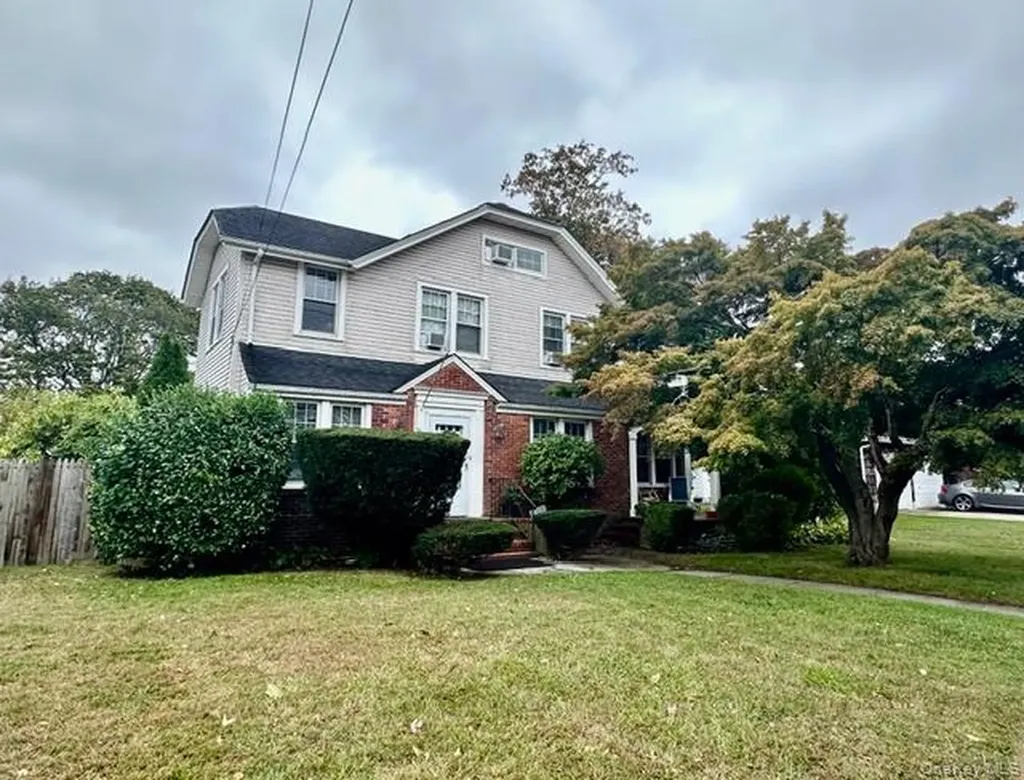 90 E Roe Boulevard Patchogue NY 11772
