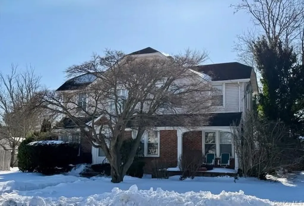 90 E Roe Boulevard Patchogue NY 11772