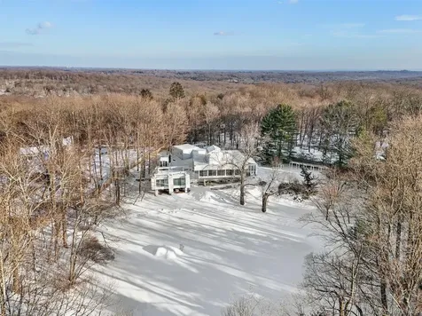 178 Hickory Kingdom Road Bedford NY 10506