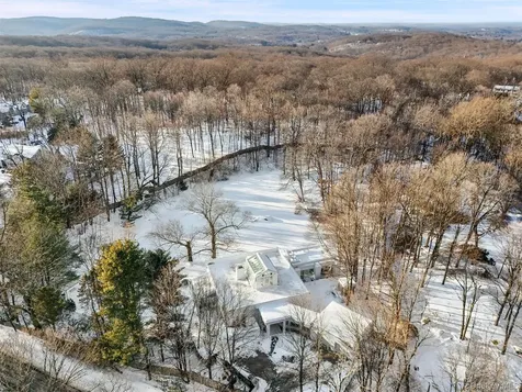 178 Hickory Kingdom Road Bedford NY 10506