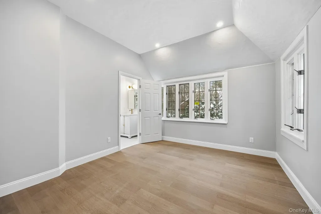 2 Wynmor Road Scarsdale NY 10583