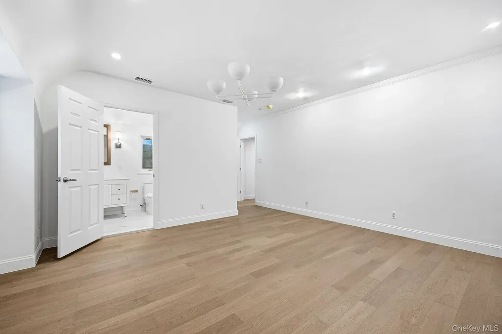 2 Wynmor Road Scarsdale NY 10583