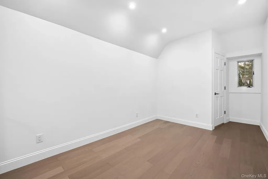 2 Wynmor Road Scarsdale NY 10583