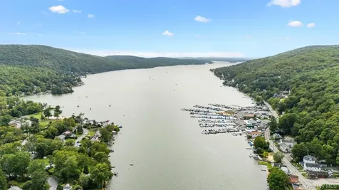 622 Jersey Avenue Greenwood Lake NY 10925