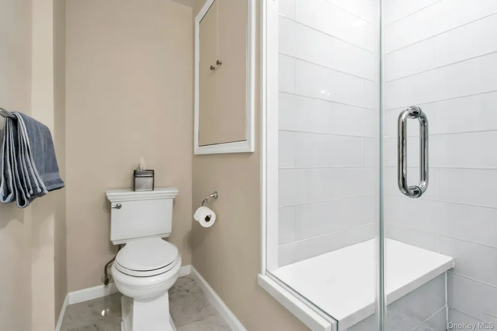 2043 Ripley Merrick NY 11566