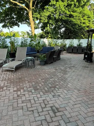 2043 Ripley Merrick NY 11566