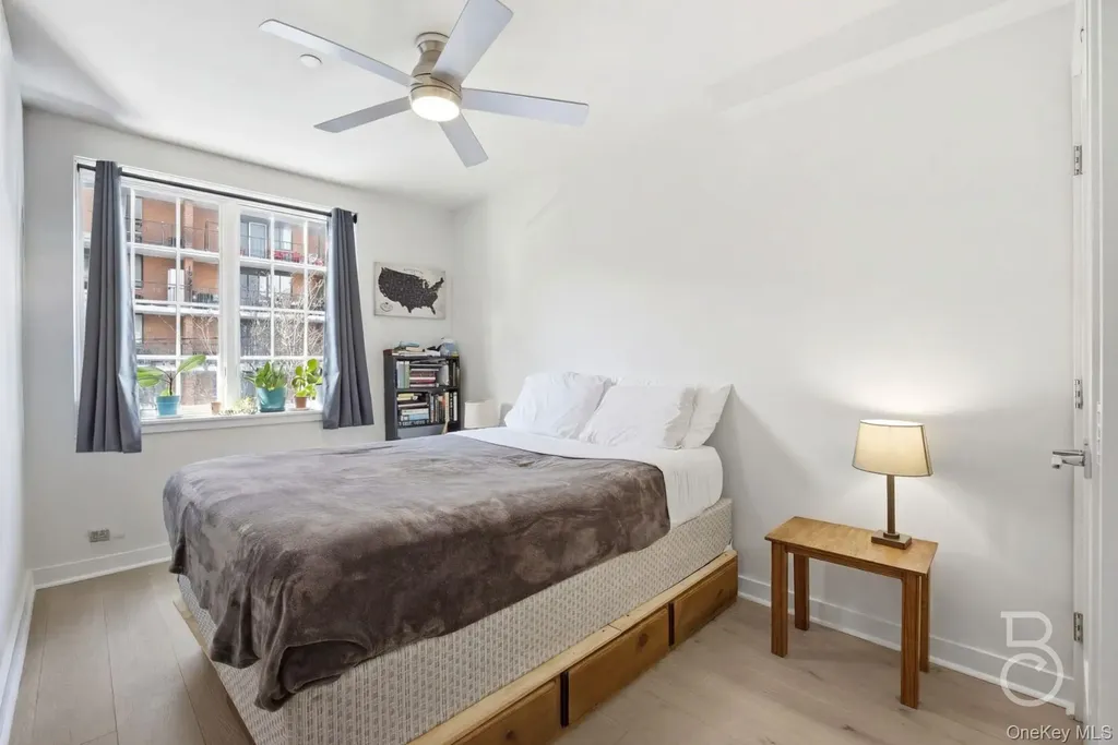 23-23 30th Road Astoria NY 11102