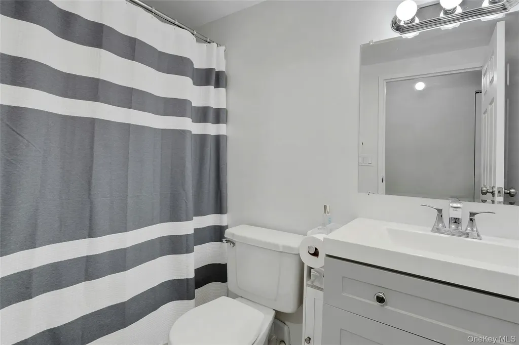 777 N Macquesten Fleetwood NY 10522