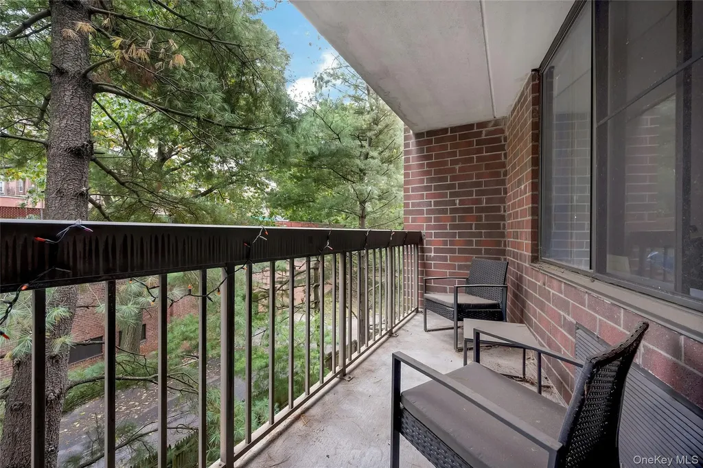777 N Macquesten Fleetwood NY 10522