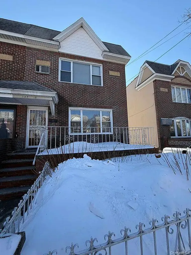 14718 24th Avenue Whitestone NY 11357