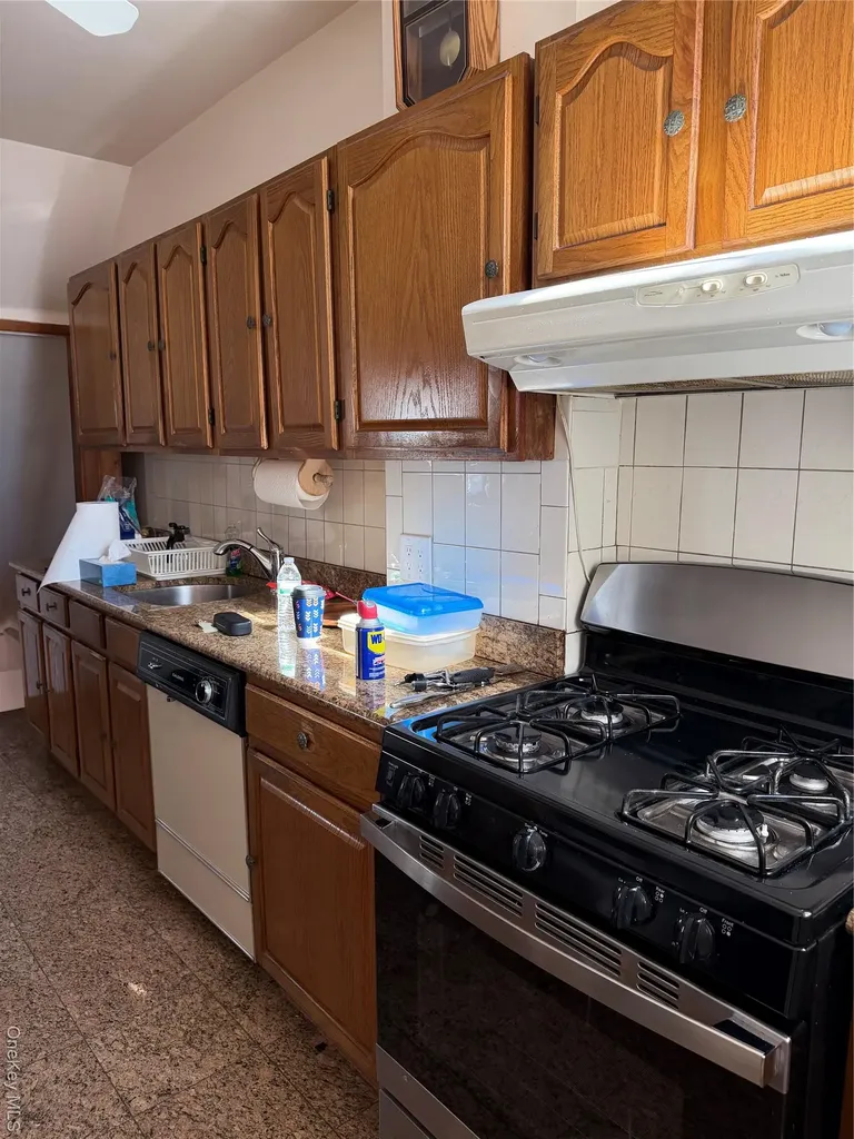 14718 24th Avenue Whitestone NY 11357