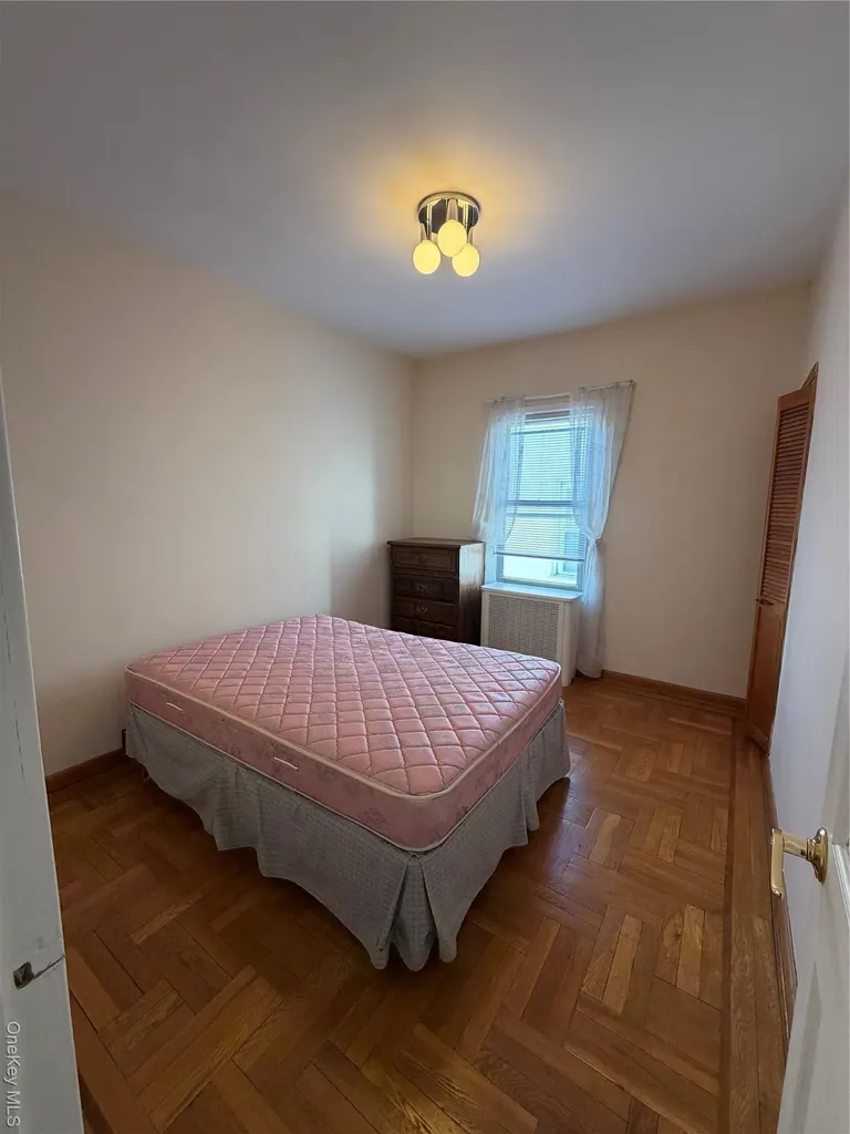 14718 24th Avenue Whitestone NY 11357