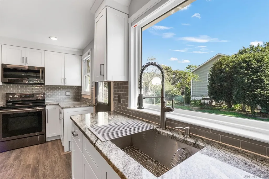 36 Hasbrouck Drive Poughkeepsie NY 12603