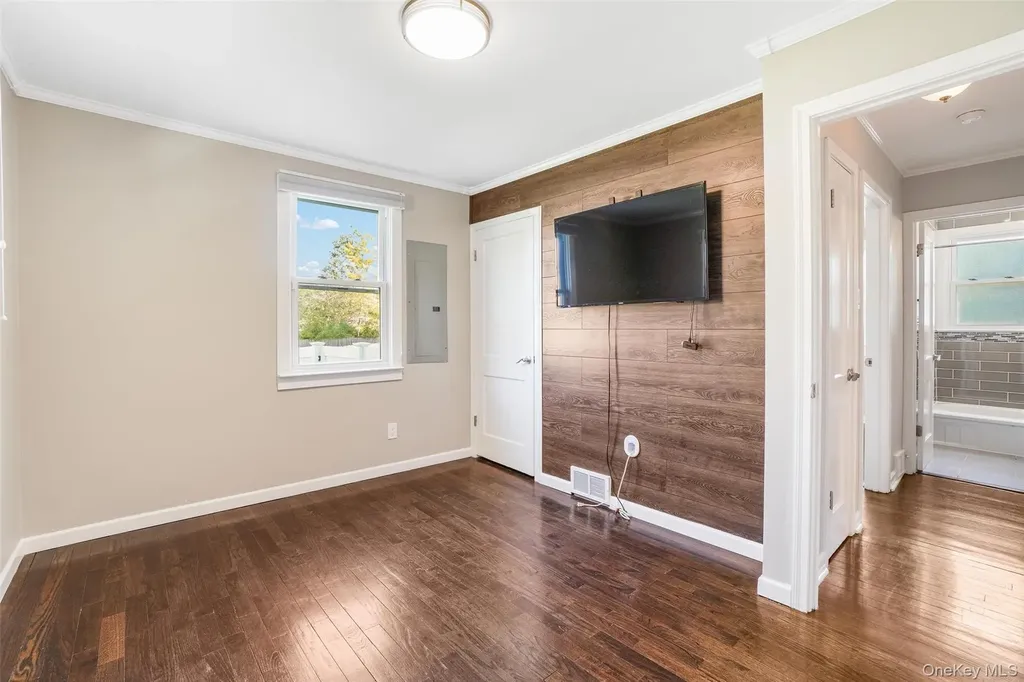 36 Hasbrouck Drive Poughkeepsie NY 12603
