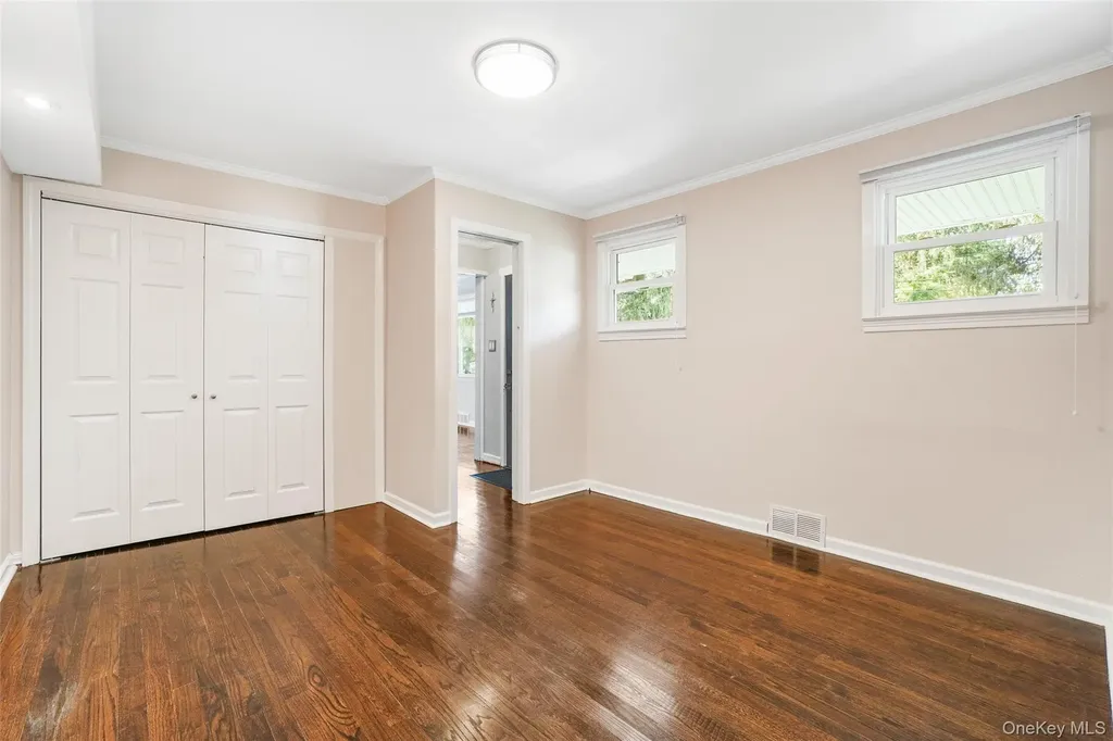 36 Hasbrouck Drive Poughkeepsie NY 12603