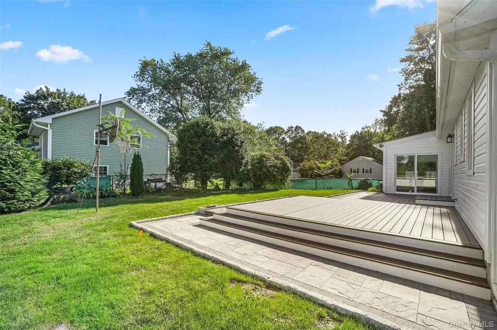 36 Hasbrouck Drive Poughkeepsie NY 12603