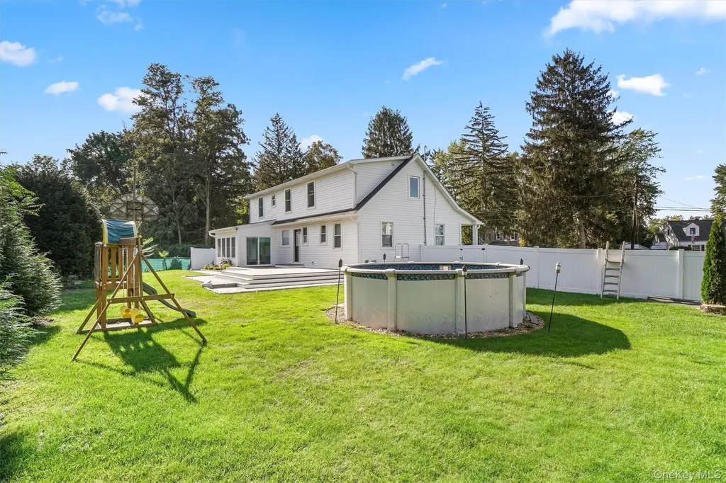 36 Hasbrouck Drive Poughkeepsie NY 12603