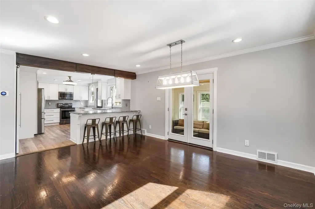 36 Hasbrouck Drive Poughkeepsie NY 12603
