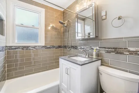 36 Hasbrouck Drive Poughkeepsie NY 12603