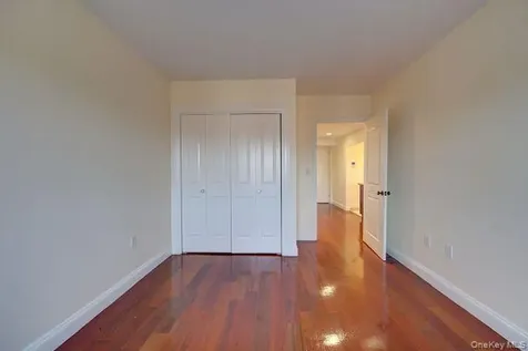 143-41 84 Drive Briarwood NY 11435