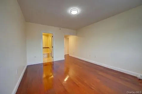 143-41 84 Drive Briarwood NY 11435