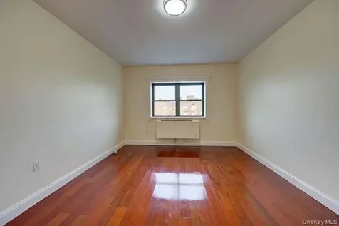 143-41 84 Drive Briarwood NY 11435