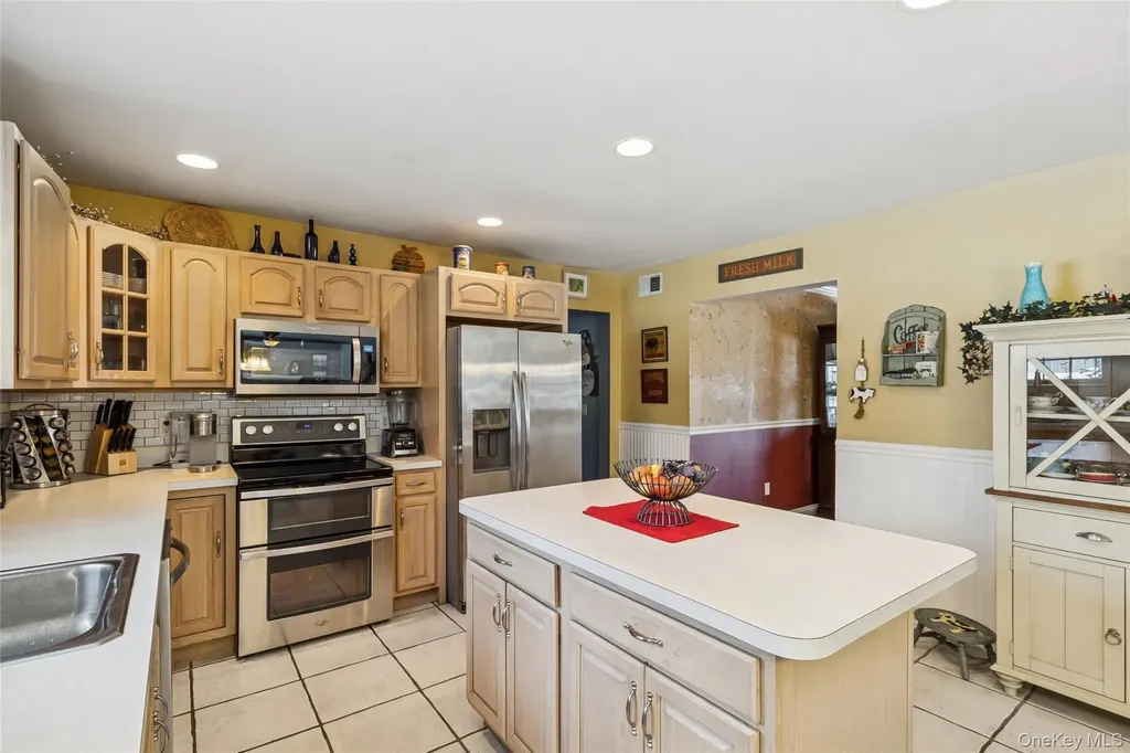 41 Locust Drive Nesconset NY 11767