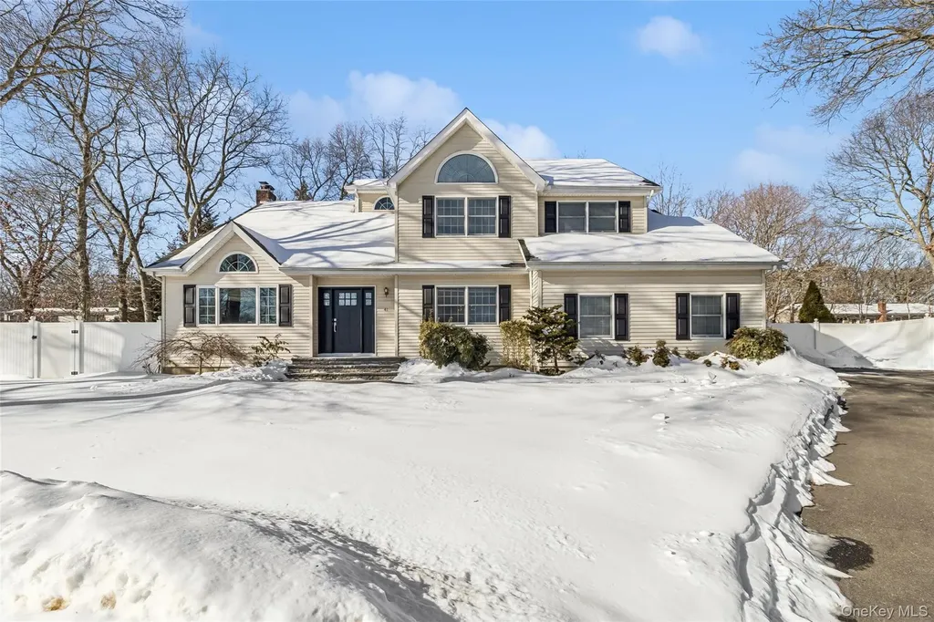 41 Locust Drive Nesconset NY 11767