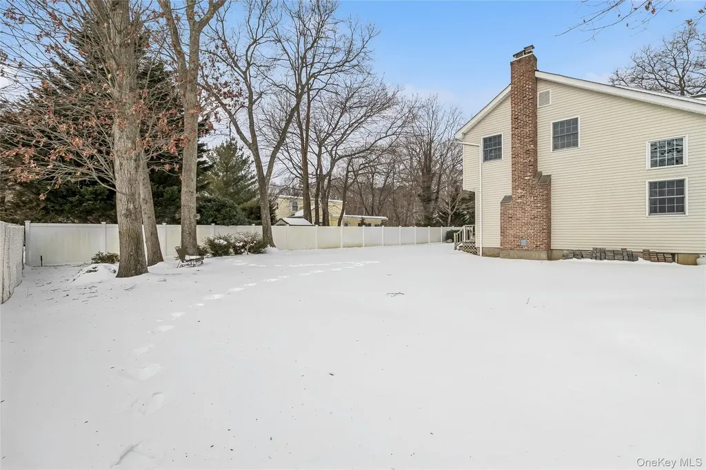 41 Locust Drive Nesconset NY 11767