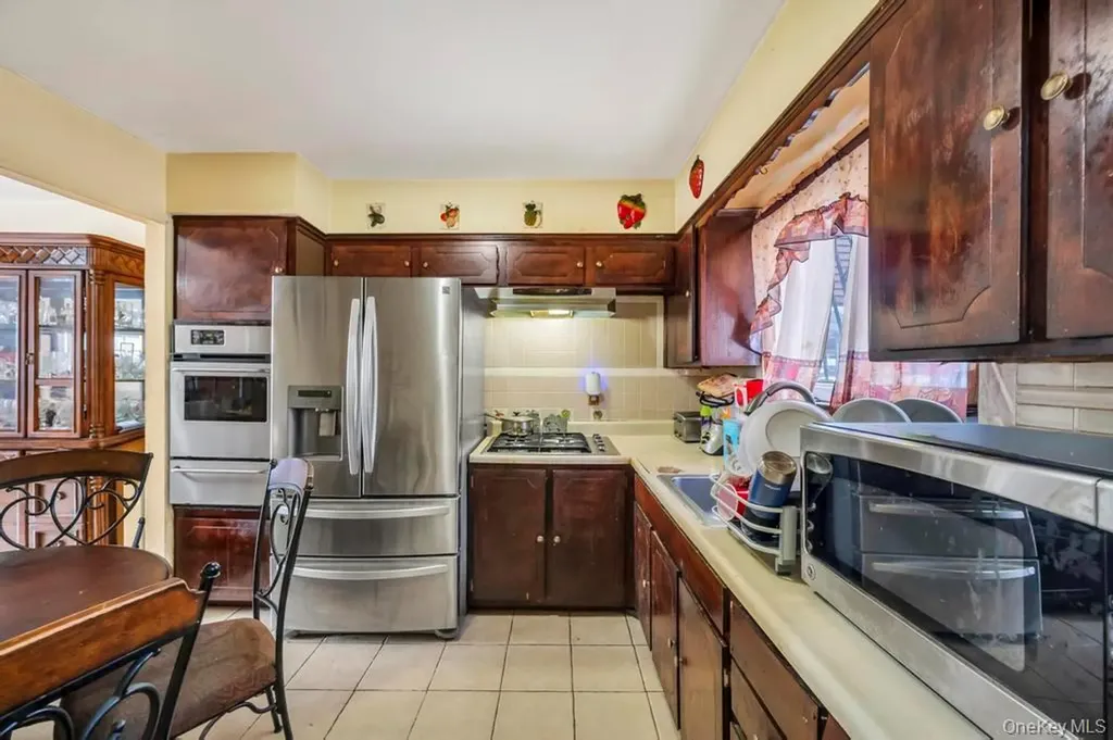 1034 Hendrix Street Brooklyn NY 11207