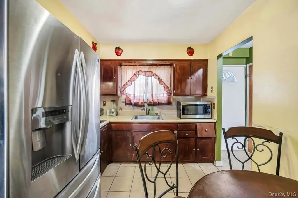 1034 Hendrix Street Brooklyn NY 11207