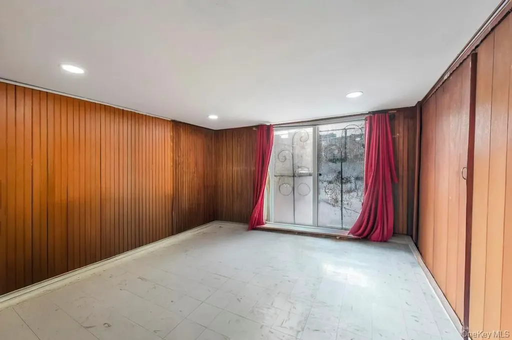 1034 Hendrix Street Brooklyn NY 11207