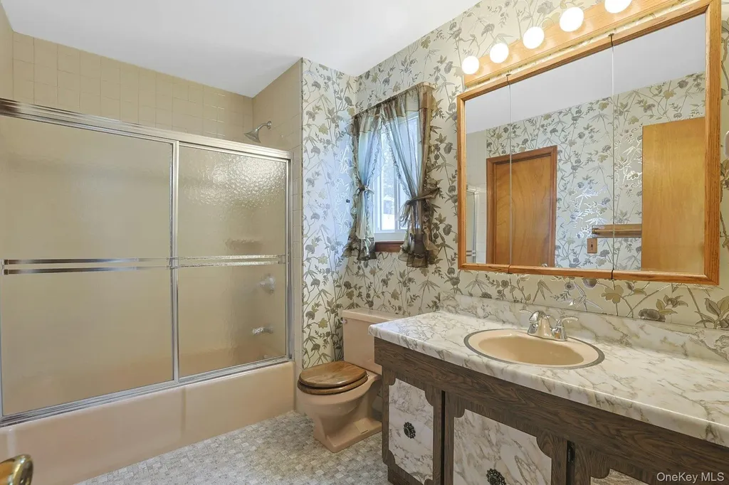 186 Rutledge Avenue Hawthorne NY 10532