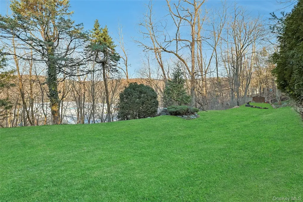 186 Rutledge Avenue Hawthorne NY 10532
