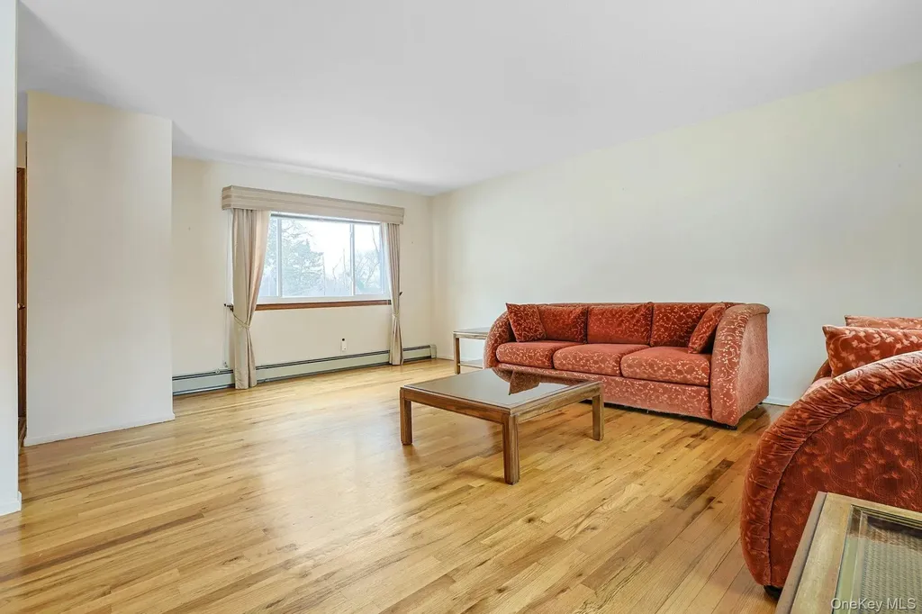 186 Rutledge Avenue Hawthorne NY 10532