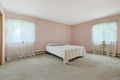186 Rutledge Avenue Hawthorne NY 10532