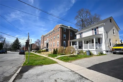 1 Agate Avenue Ossining NY 10562