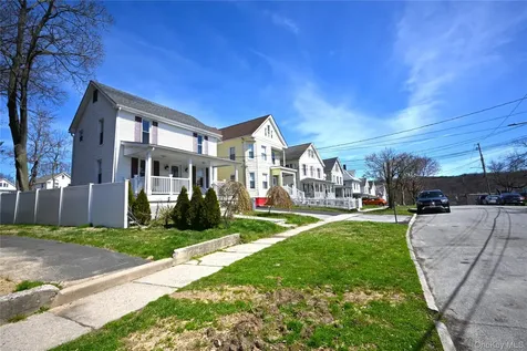 1 Agate Avenue Ossining NY 10562