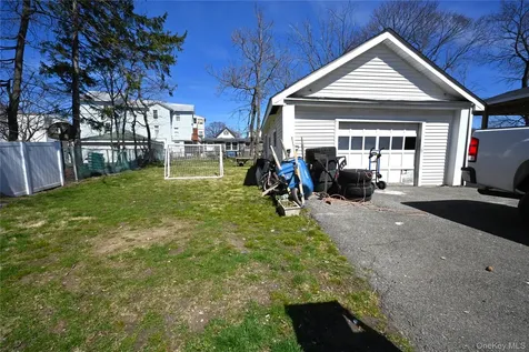 1 Agate Avenue Ossining NY 10562