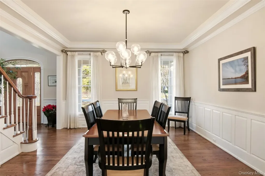 4 Daniel Way Setauket NY 11733