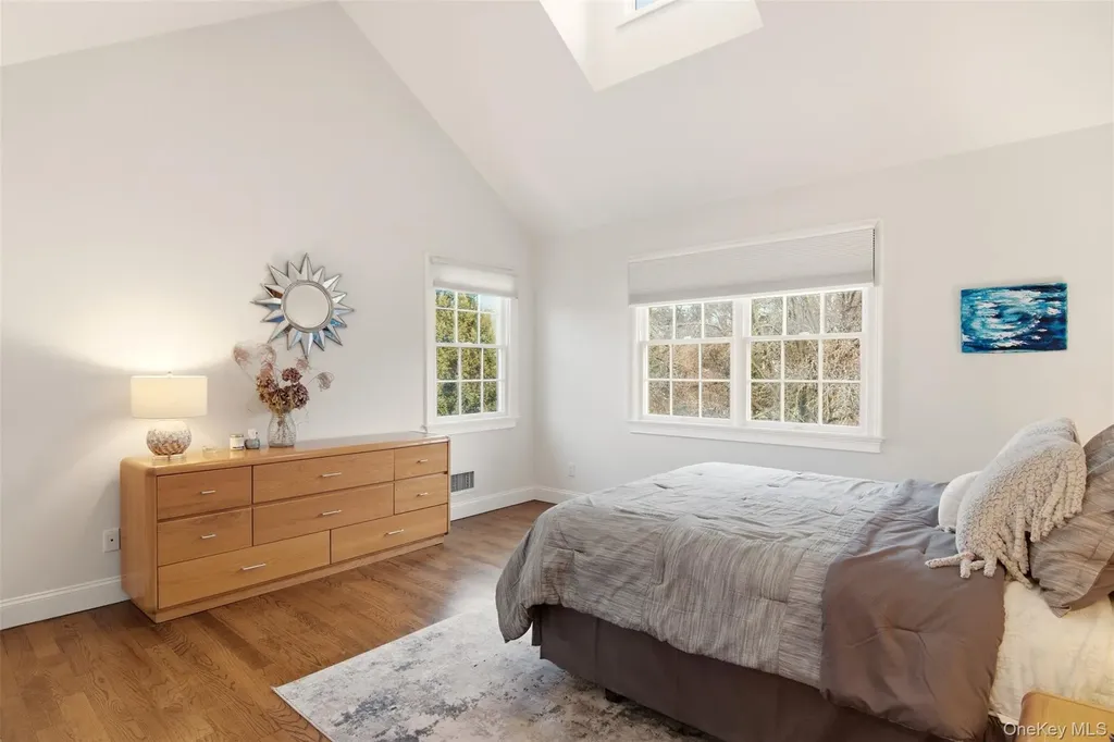 4 Daniel Way Setauket NY 11733